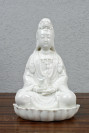 Porzellanfigur weiß "Guanyin auf Lotus"